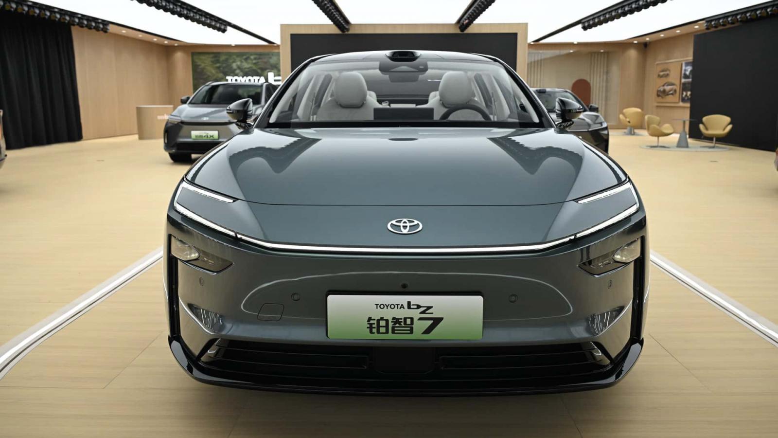 Toyota bZ7: Πρεμιέρα για την ηλεκτρική ναυαρχίδα των Ιαπώνων